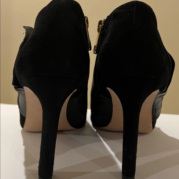 LOUISE ET CIE WOMEN’S IDOLA BLACK LEATHER & SUEDE SANKLE BOOTIE PEEP TOE SIZ 8.5 - Picture 4 of 17